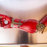 Emoționant! Un puști simpatic primește un braț robotic chiar din partea actorului Robert Downey Jr. (Iron Man)