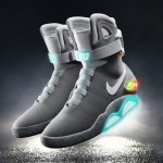 AROGANȚĂ! Nike va lansa prima pereche de pantofi cu şireturi care se leagă singure